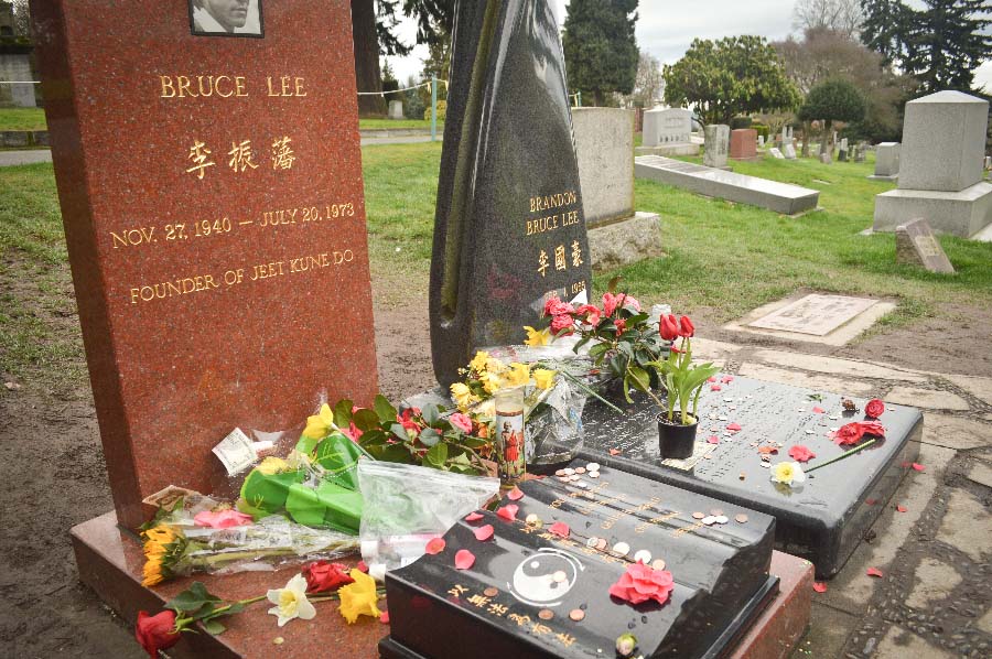 Brandon Lee & Bruce Lee’s Grave Site