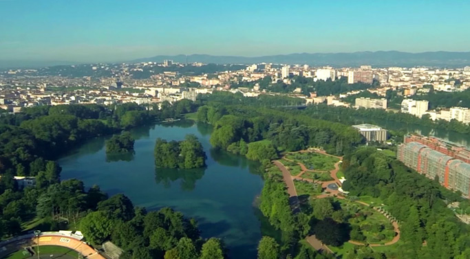 Lyon Tete d'or park, lung of the city